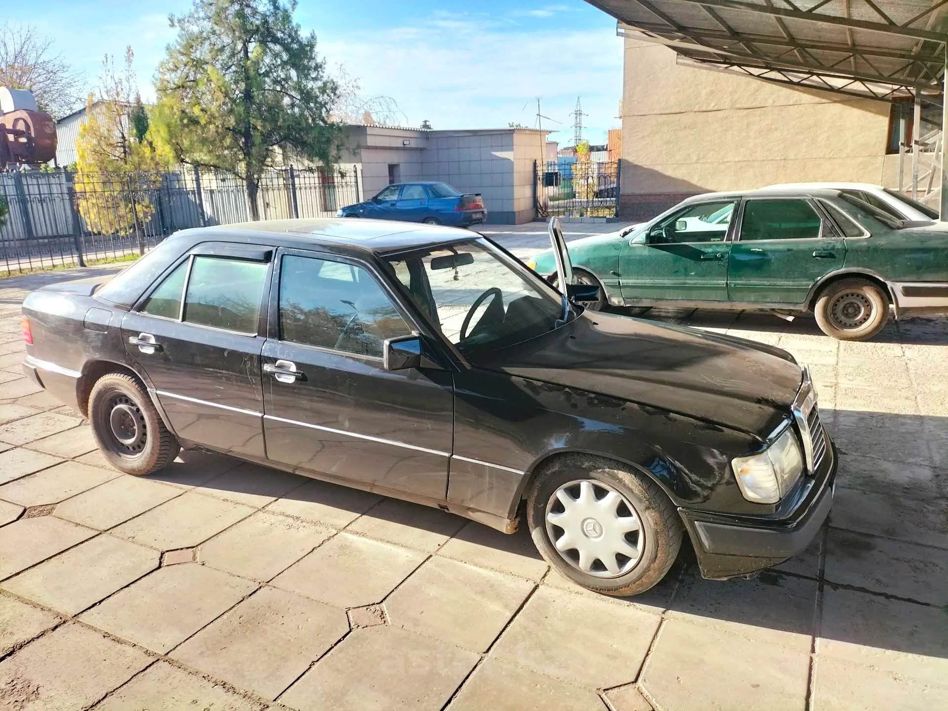 Mercedes-Benz E-Класс 1992