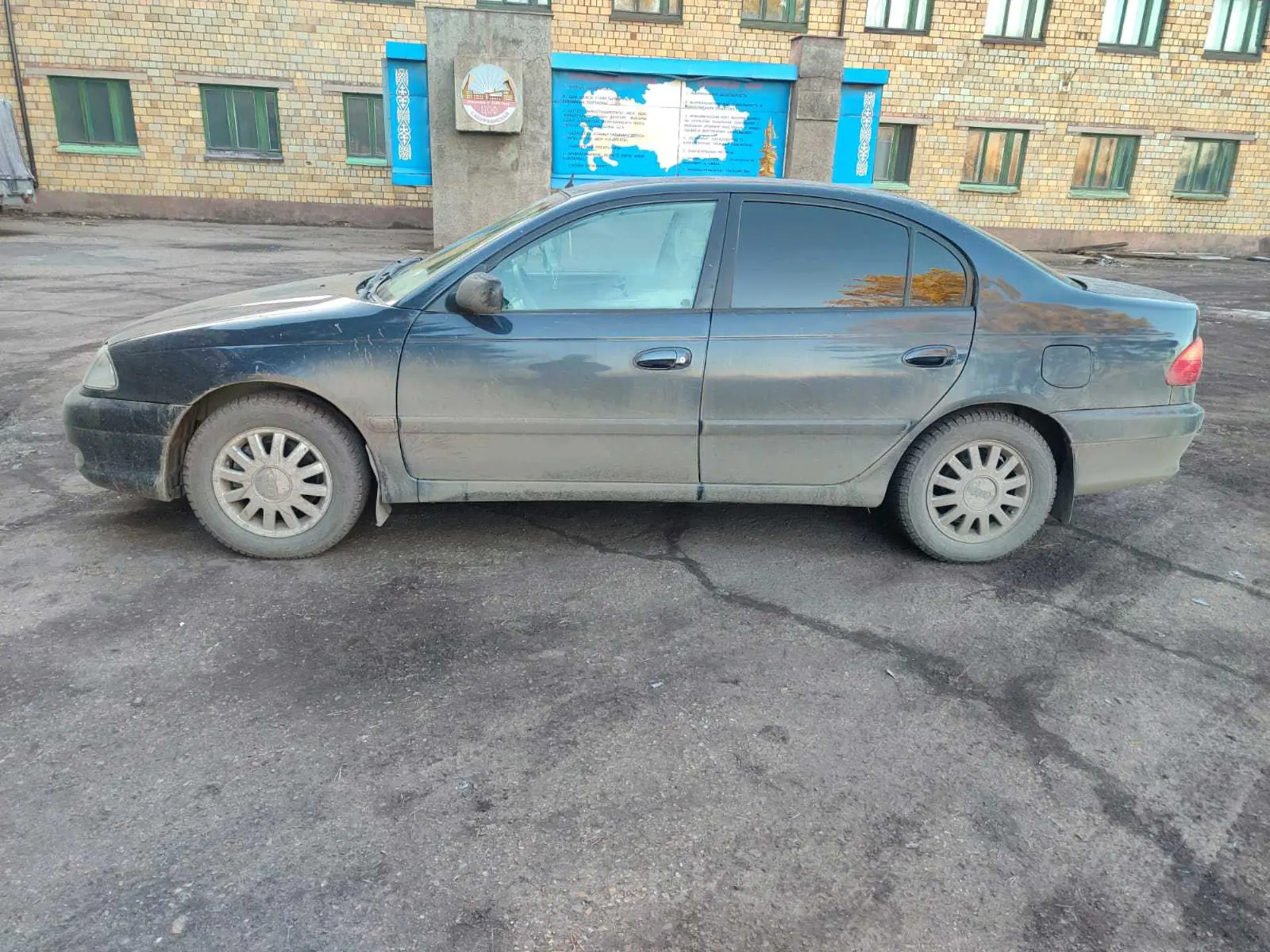 Toyota Avensis 2001