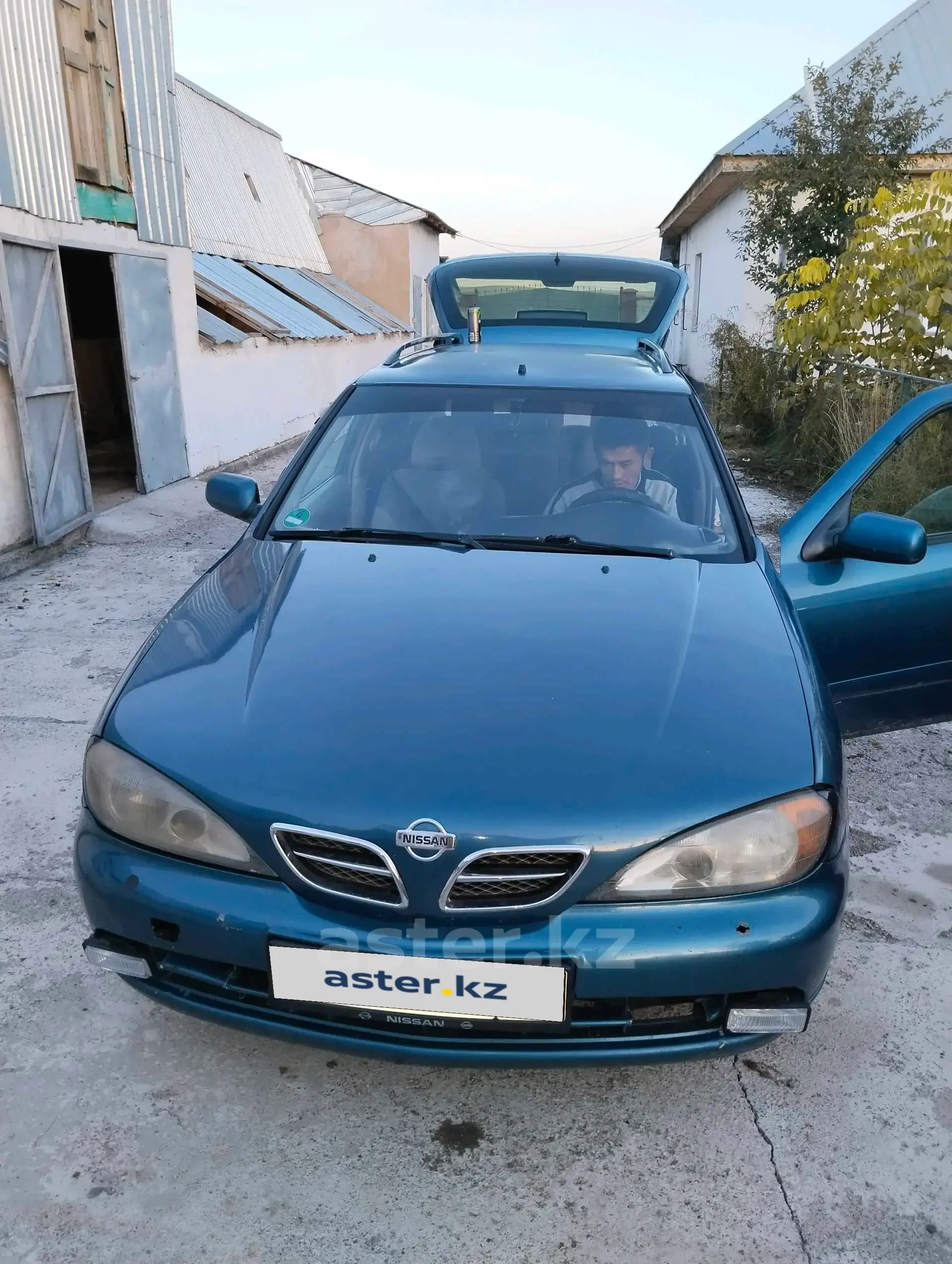 Nissan Primera 2001