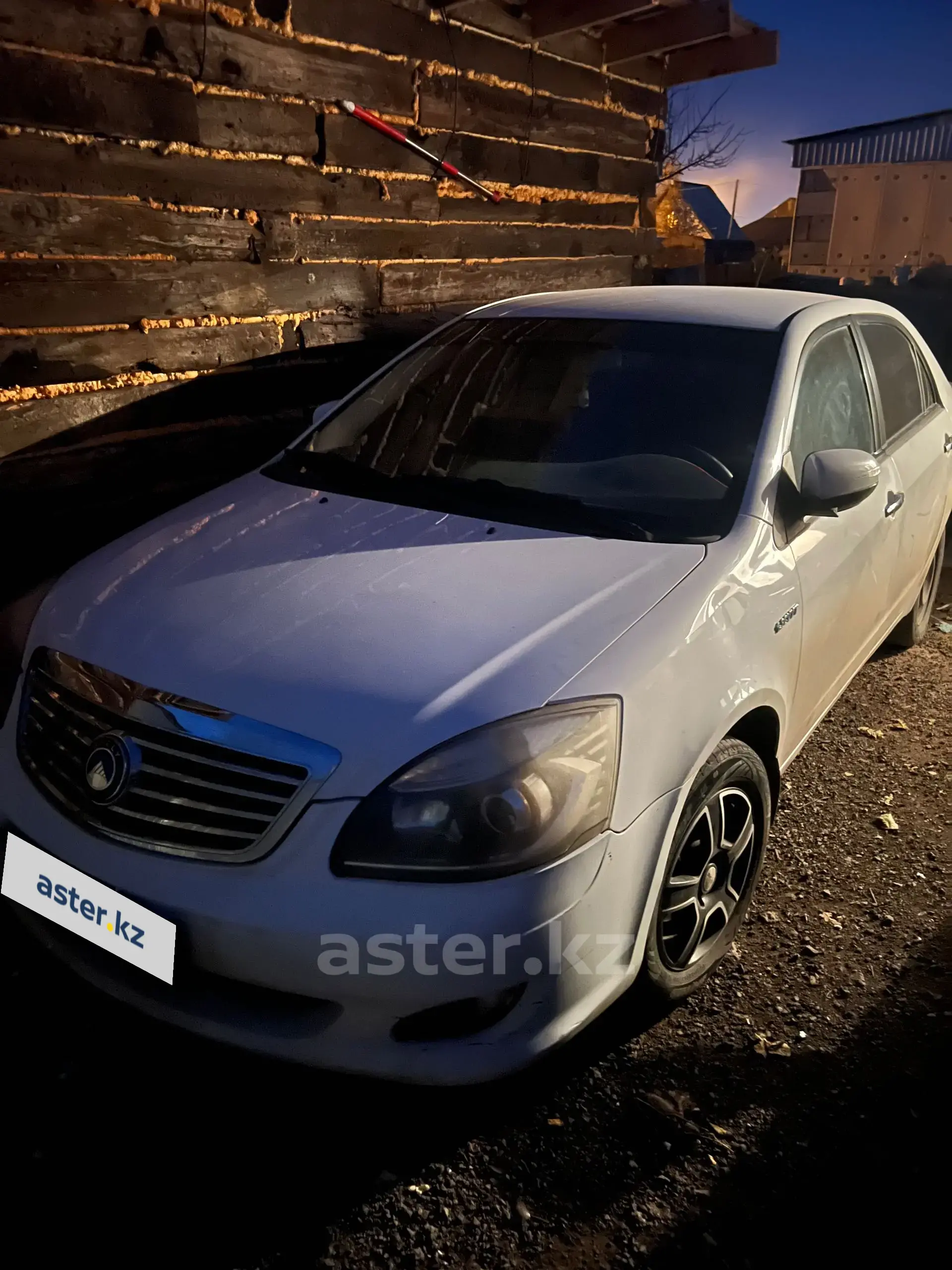 Geely SC7 2013