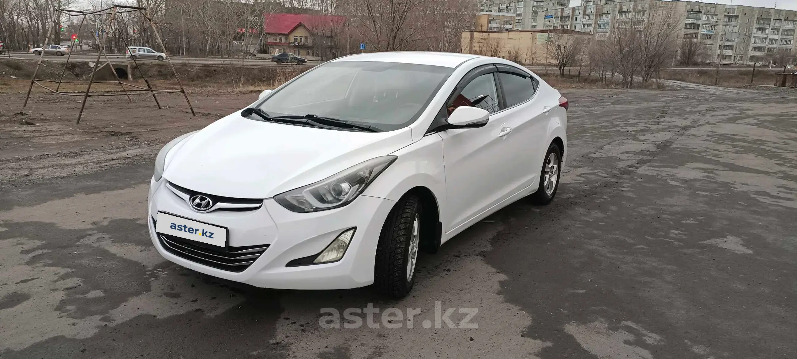 Hyundai Elantra 2013