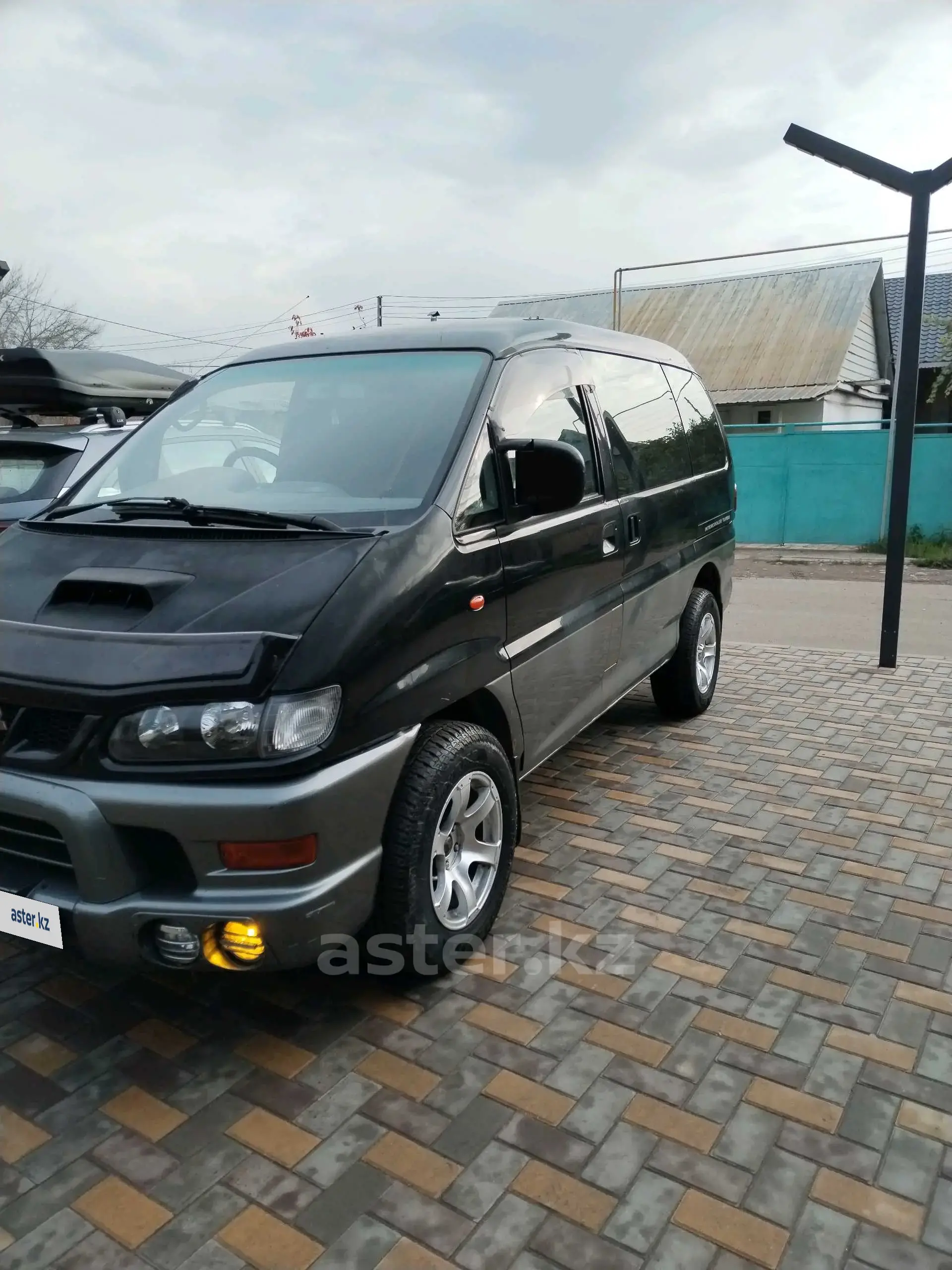 Mitsubishi Delica 1997