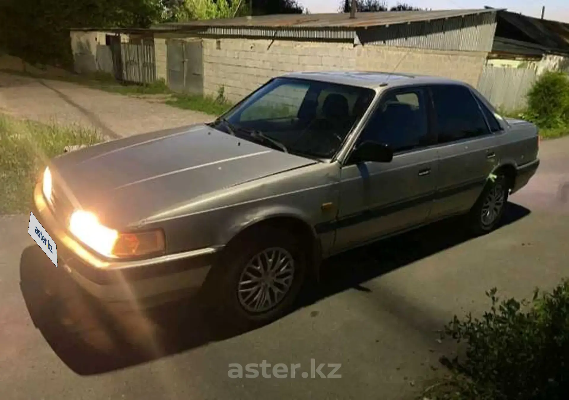 Mazda 626 1990