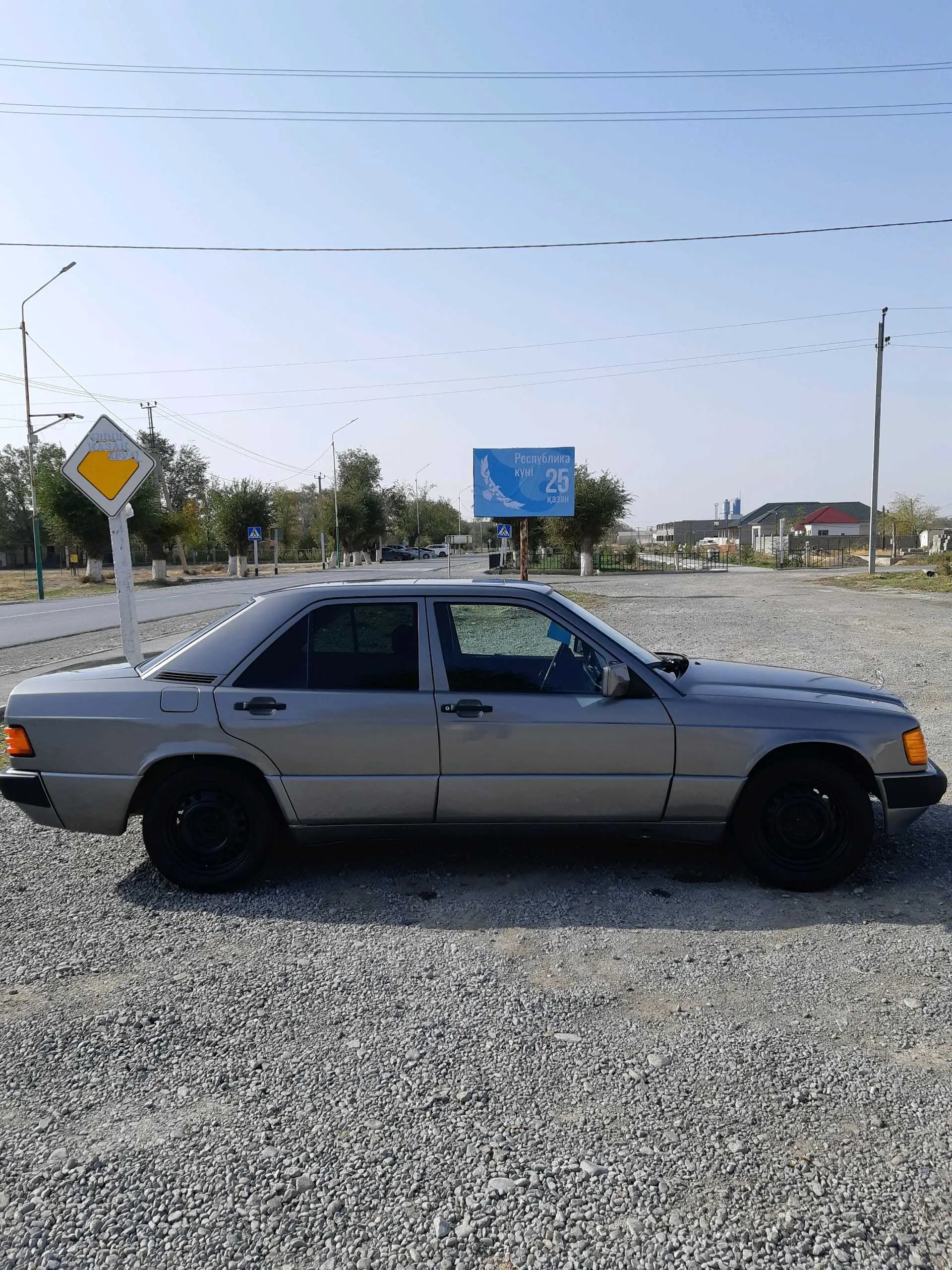 Купить Mercedes-Benz 190 (W201) 1990 года в Туркестанской области, цена  600000 тенге. Продажа Mercedes-Benz 190 (W201) в Туркестанской области -  Aster.kz. №c949444