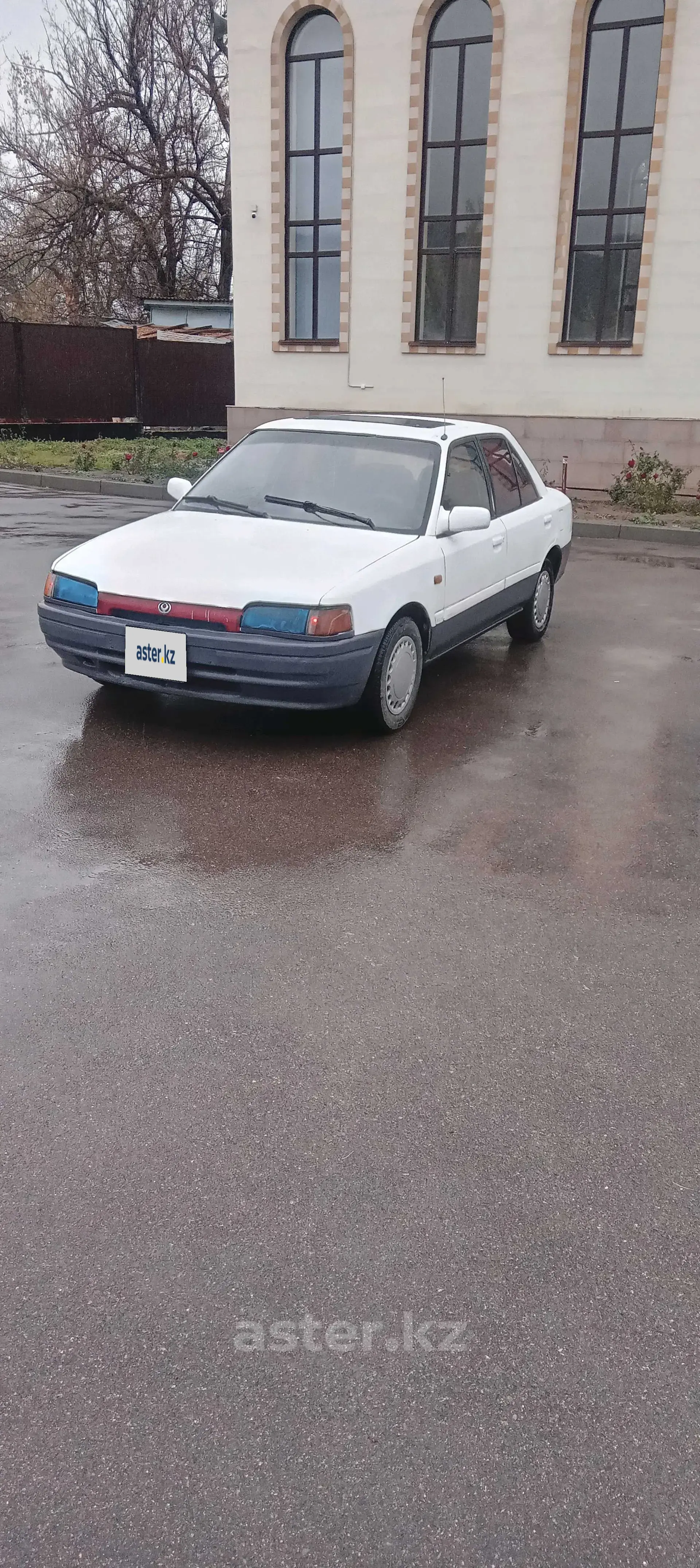 Mazda 323 1994