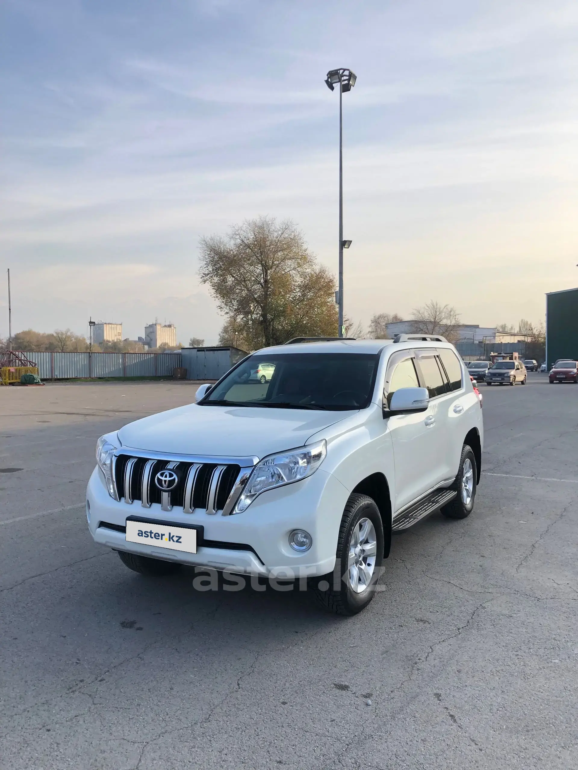 Toyota Land Cruiser Prado 2014