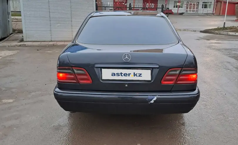 Mercedes-Benz E-Класс 1995 года за 2 700 000 тг. в Астана