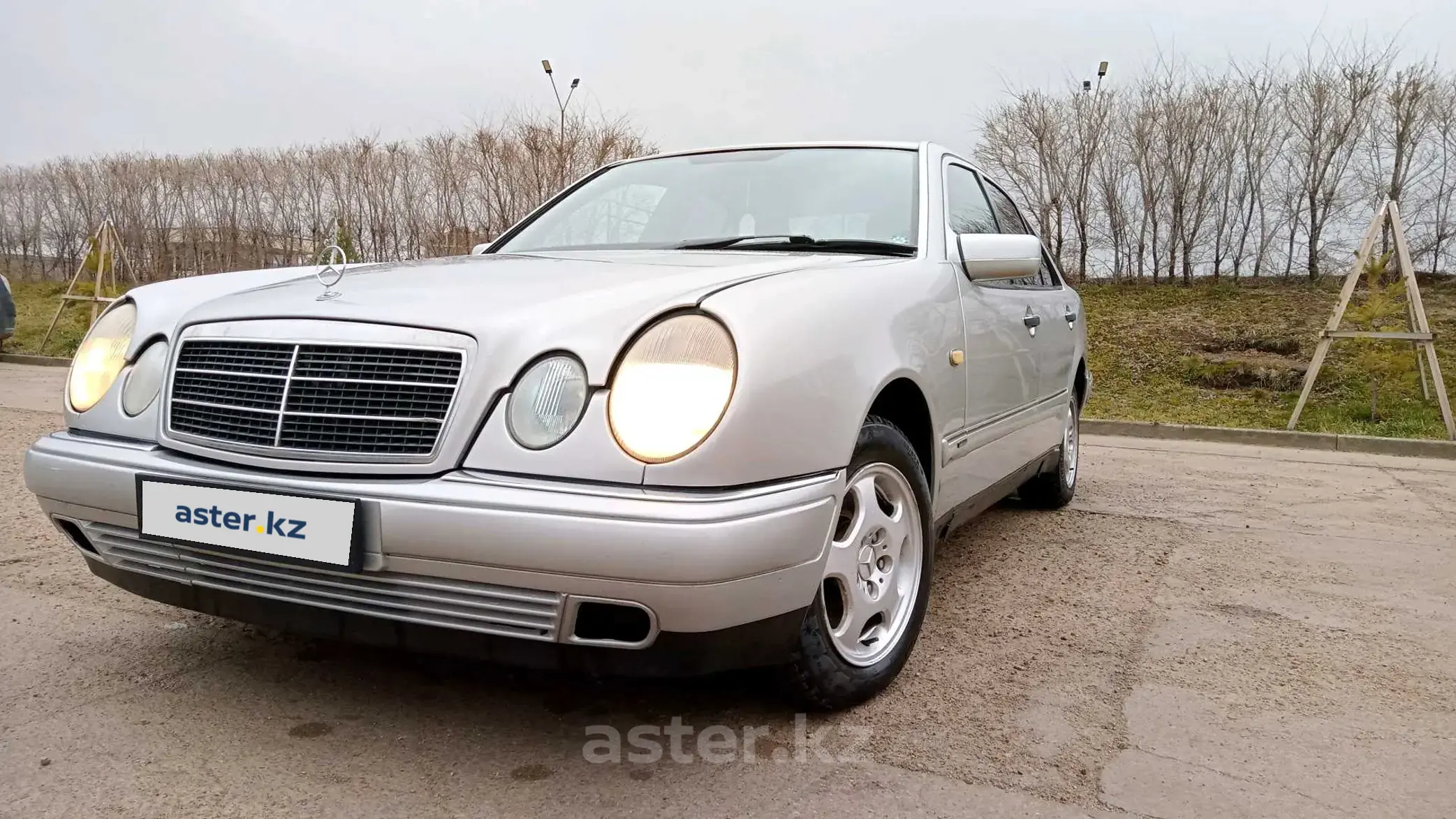 Mercedes-Benz E-Класс 1995