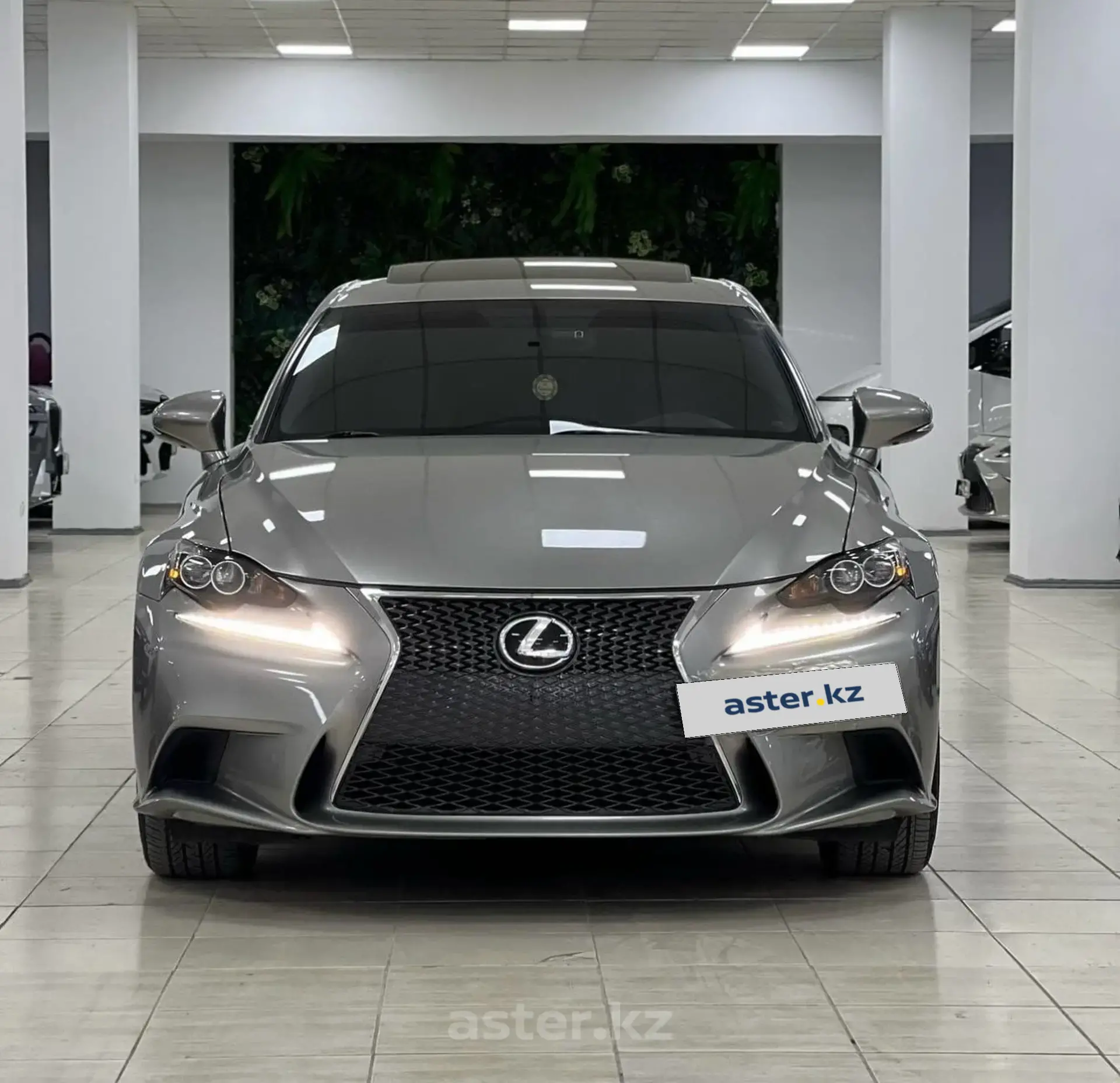 Lexus IS 2016