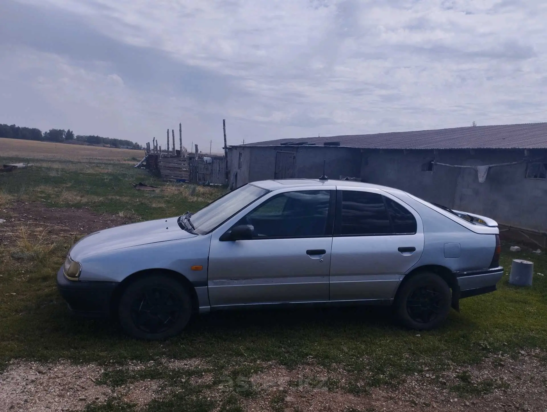 Nissan Primera 1992