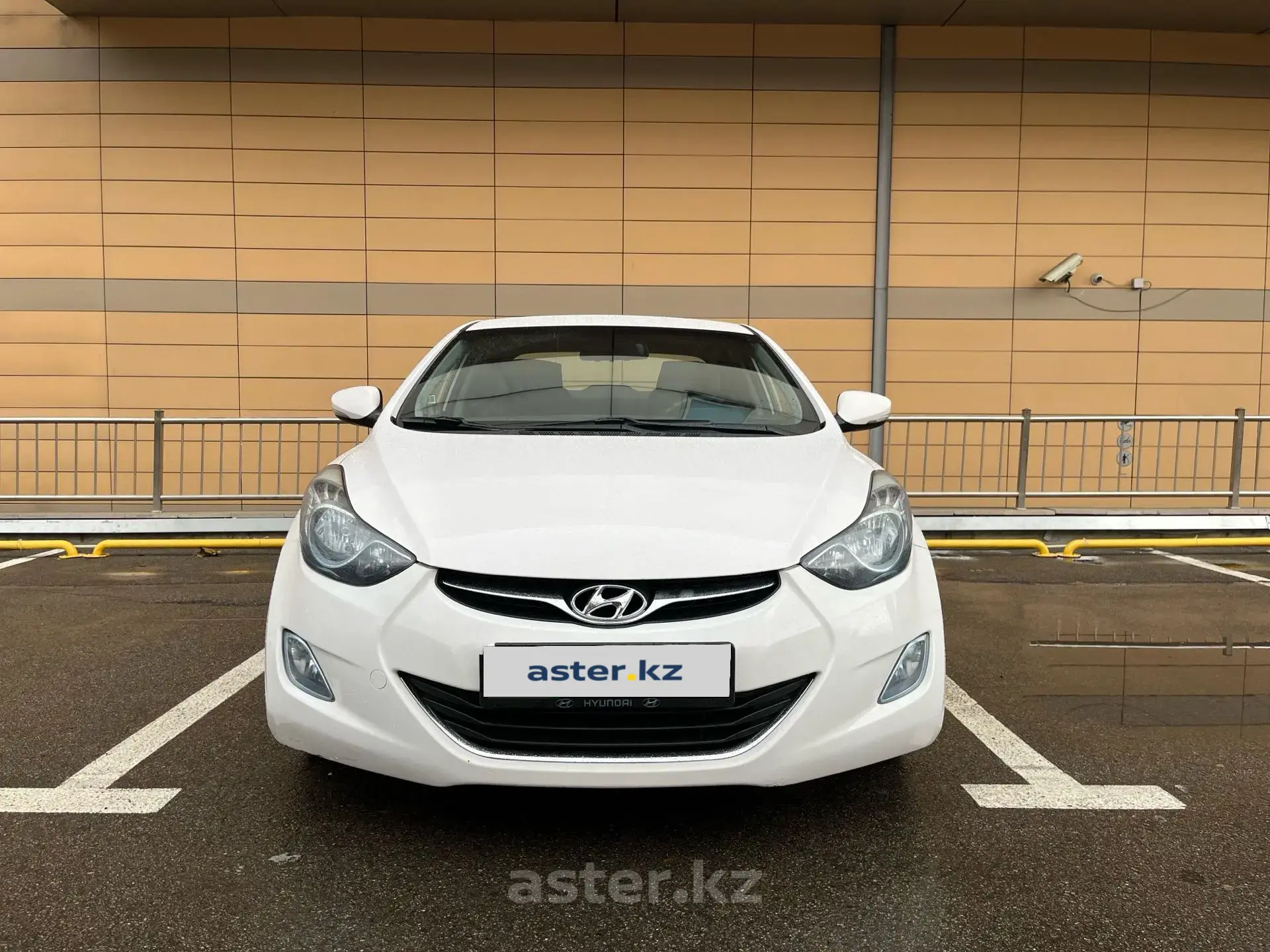 Hyundai Avante 2012