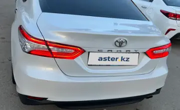 Toyota Camry 2018 года за 14 500 000 тг. в Кокшетау
