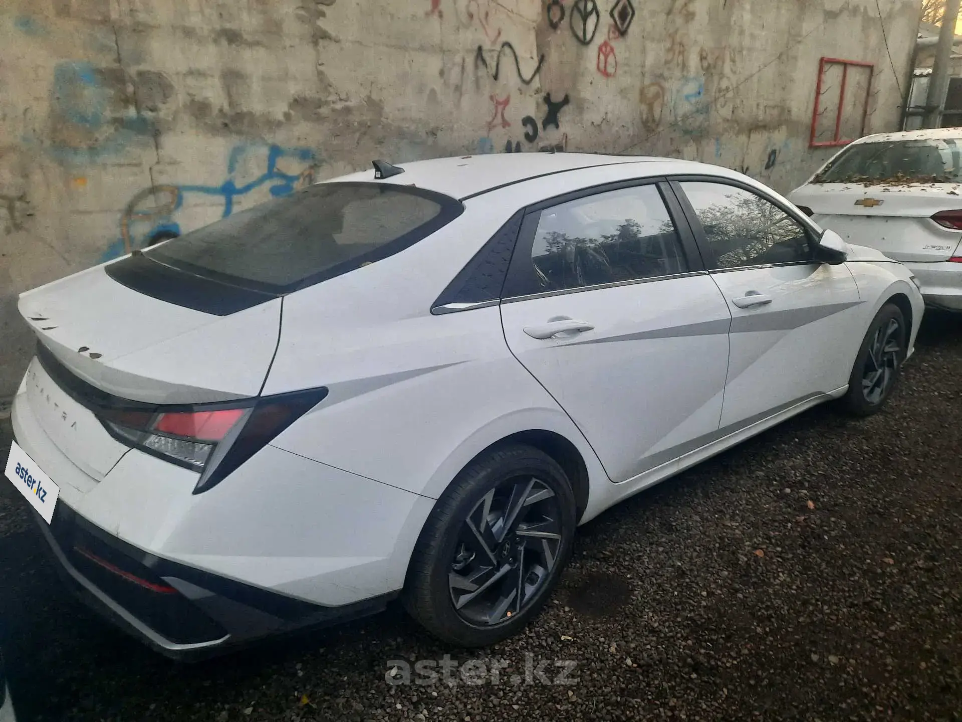 Hyundai Elantra 2023