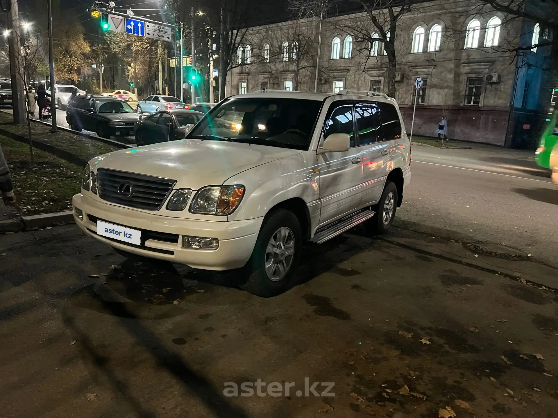 Lexus LX 2003