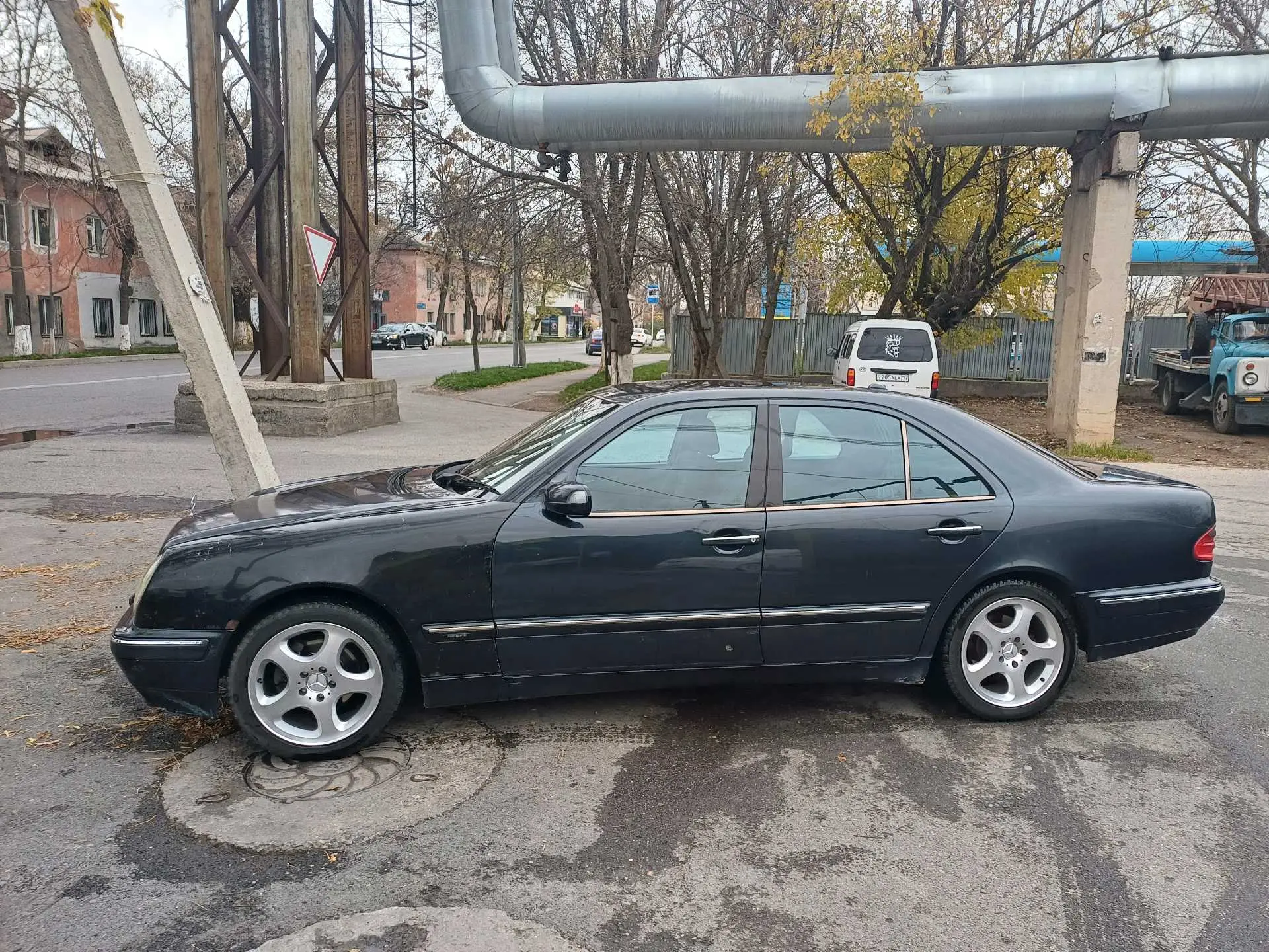 Mercedes-Benz E-Класс 2001