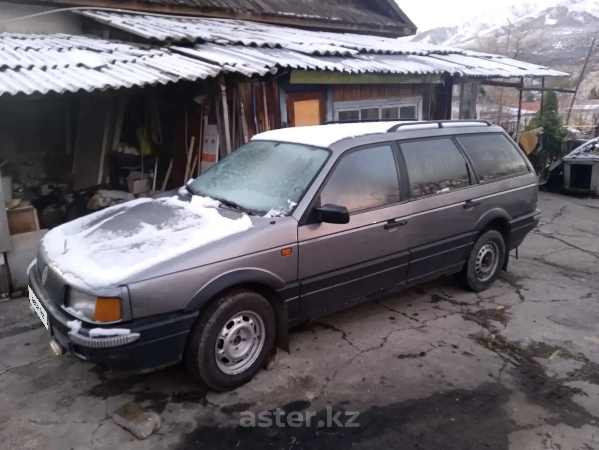 Volkswagen Passat 1990