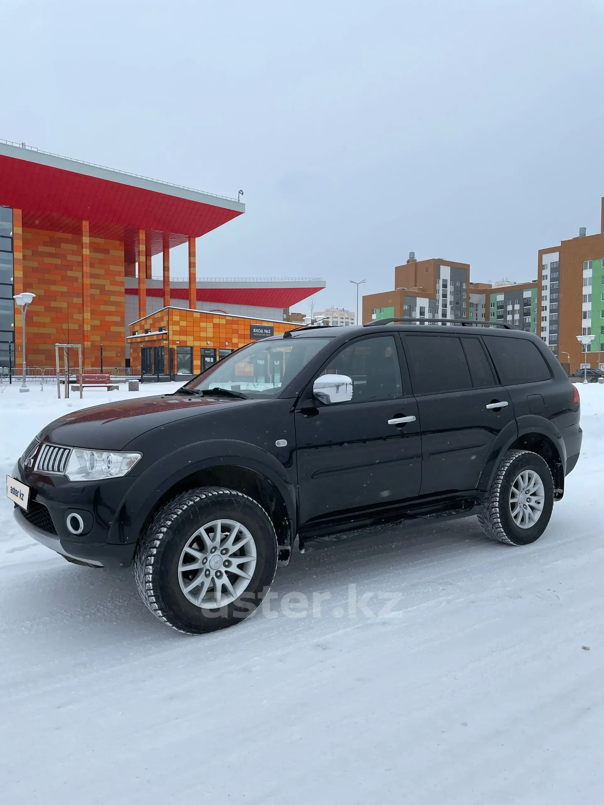 Mitsubishi Pajero Sport 2011