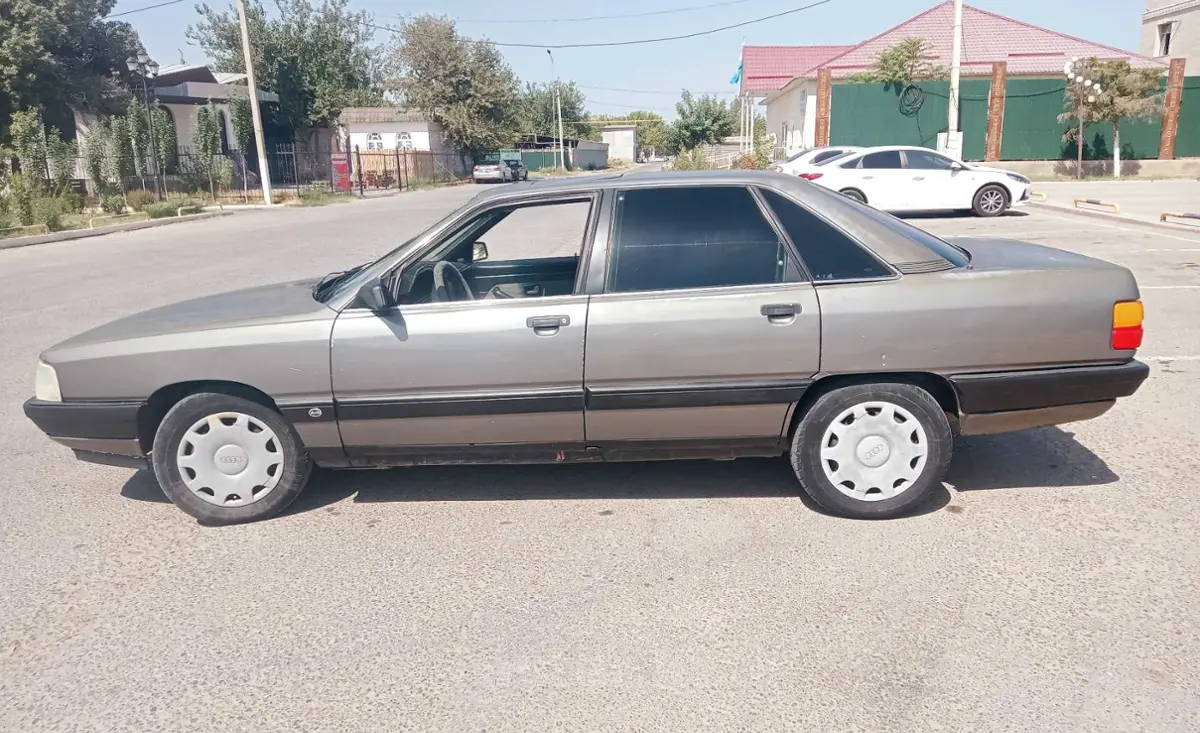 Купить Audi 100 1987 года в Туркестанской области, цена 1500000 тенге.  Продажа Audi 100 в Туркестанской области - Aster.kz. №c960828