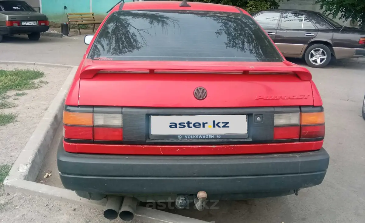 Купить Volkswagen Passat 1988 года в Караганде, цена 1300000 тенге. Продажа Volkswagen Passat в Караганде - Aster.kz. №c960943 Volkswagen Passat 1988 года за 1 300 000 тг. в Караганда - фото 3