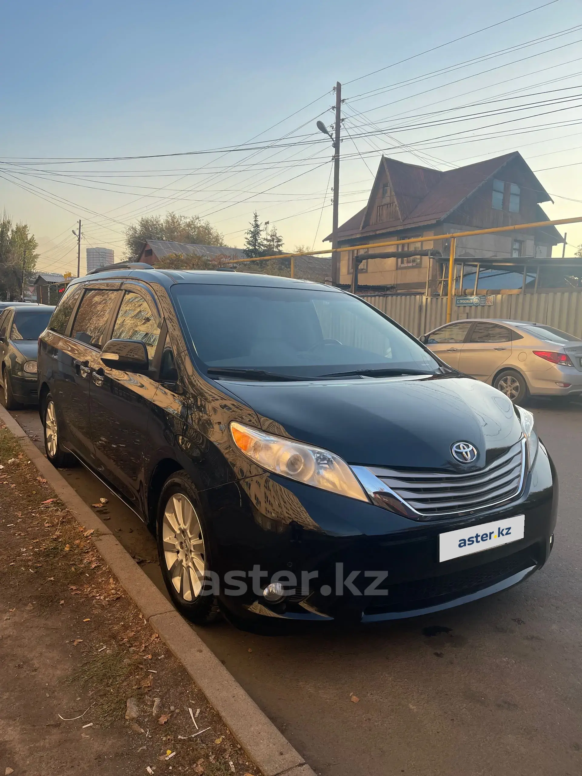 Toyota Sienna 2013