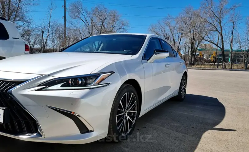 Lexus ES 2022 года за 25 000 000 тг. в Караганда