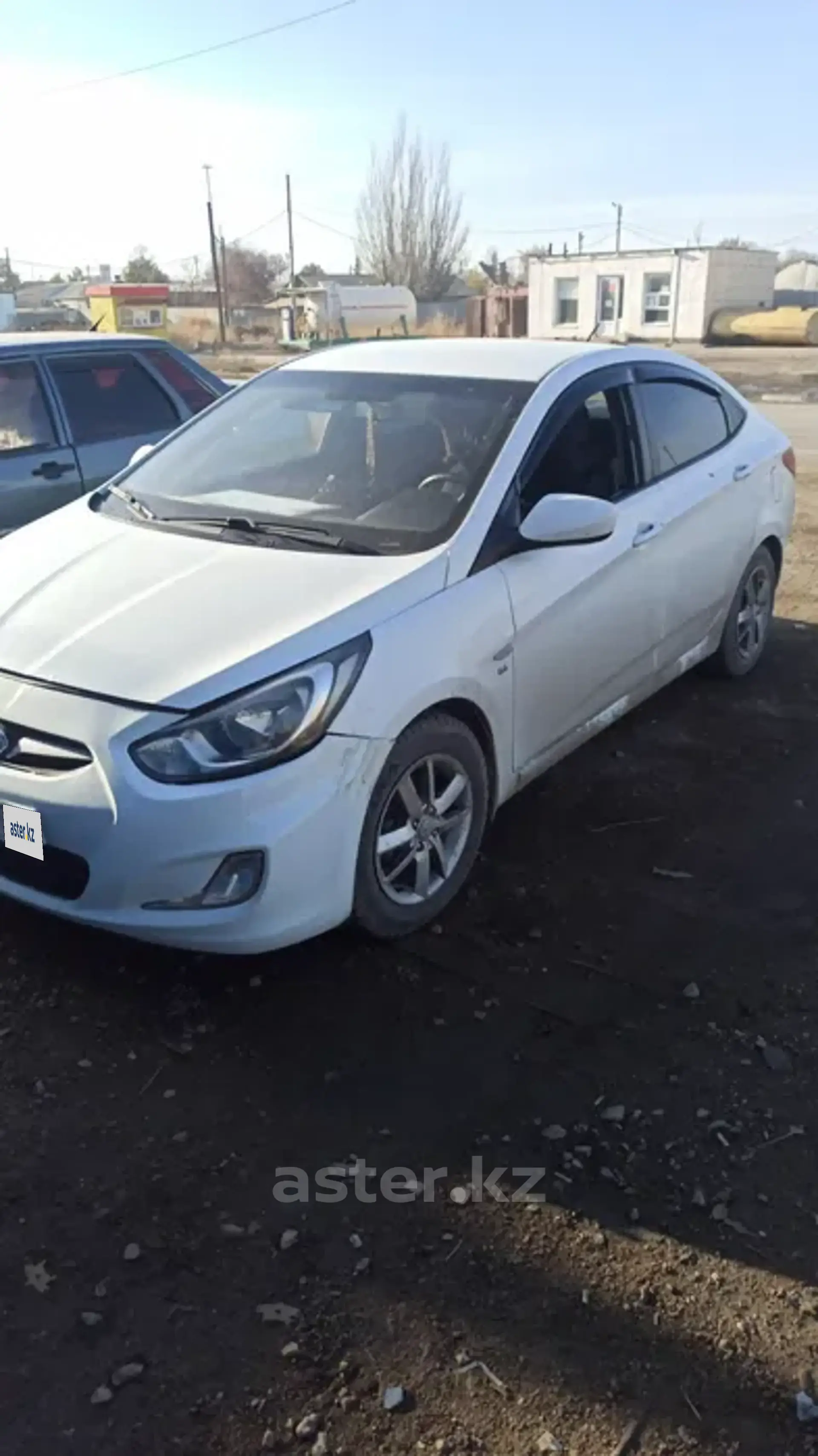 Hyundai Accent 2012