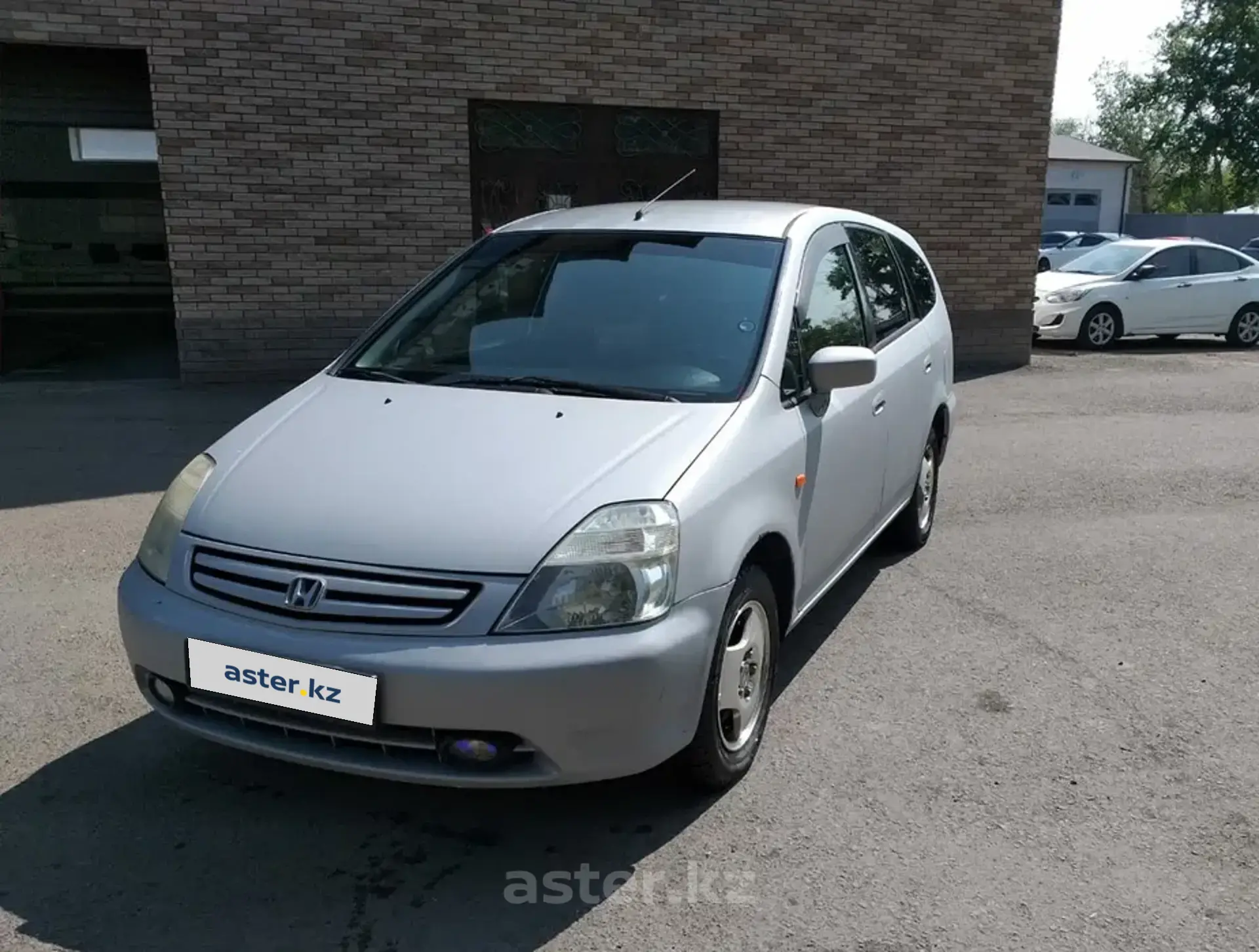 Honda Stream 2001