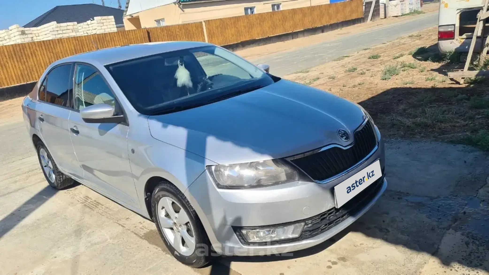 Skoda Rapid 2013