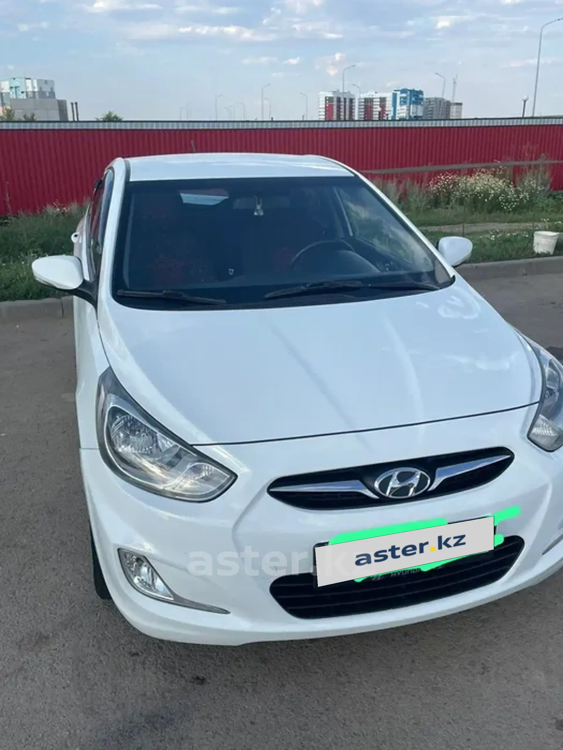 Hyundai Accent 2012