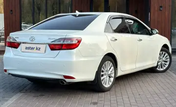 Toyota Camry 2014 года за 12 490 000 тг. в Алматы фото 4