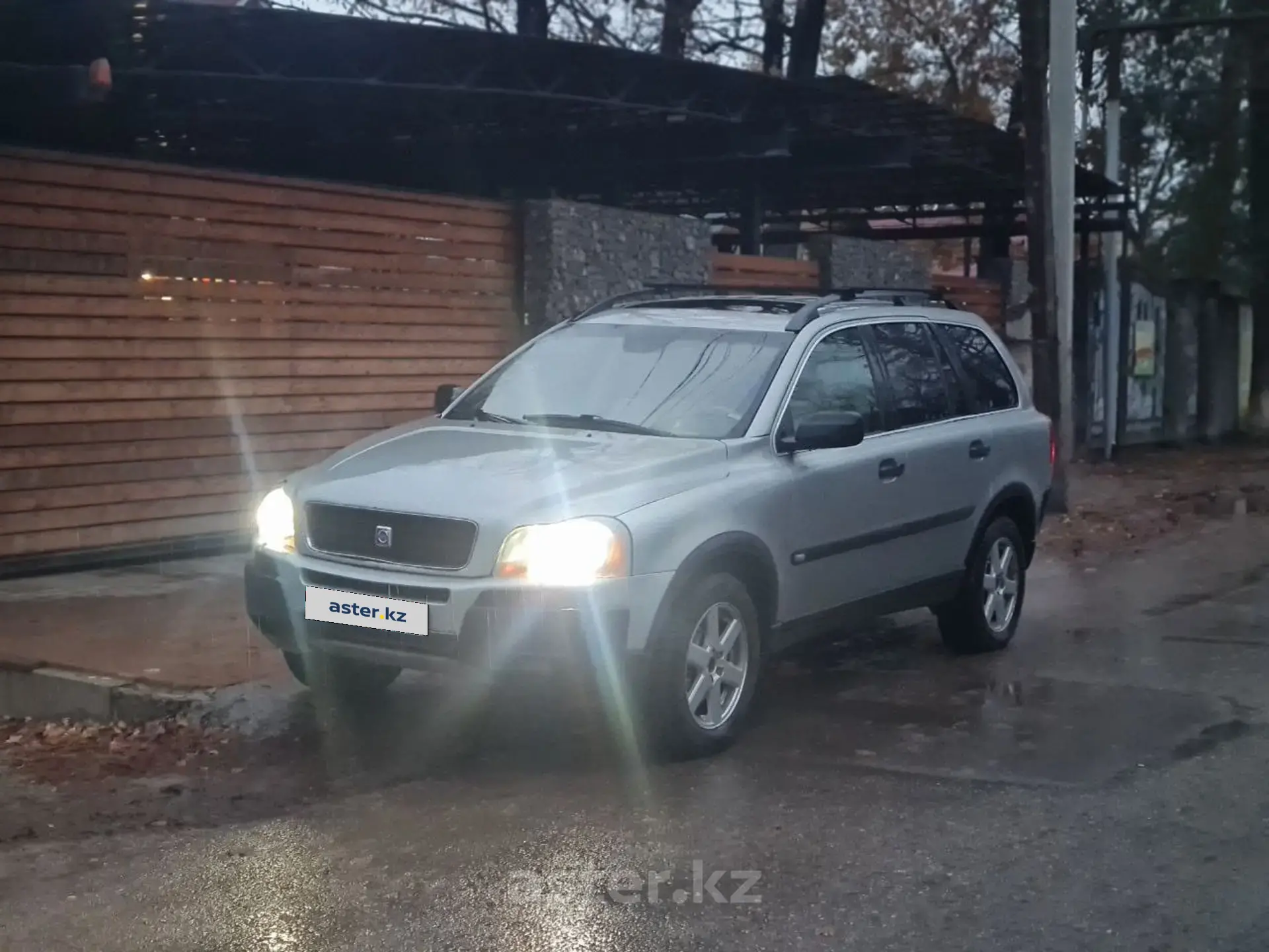 Volvo XC90 2003