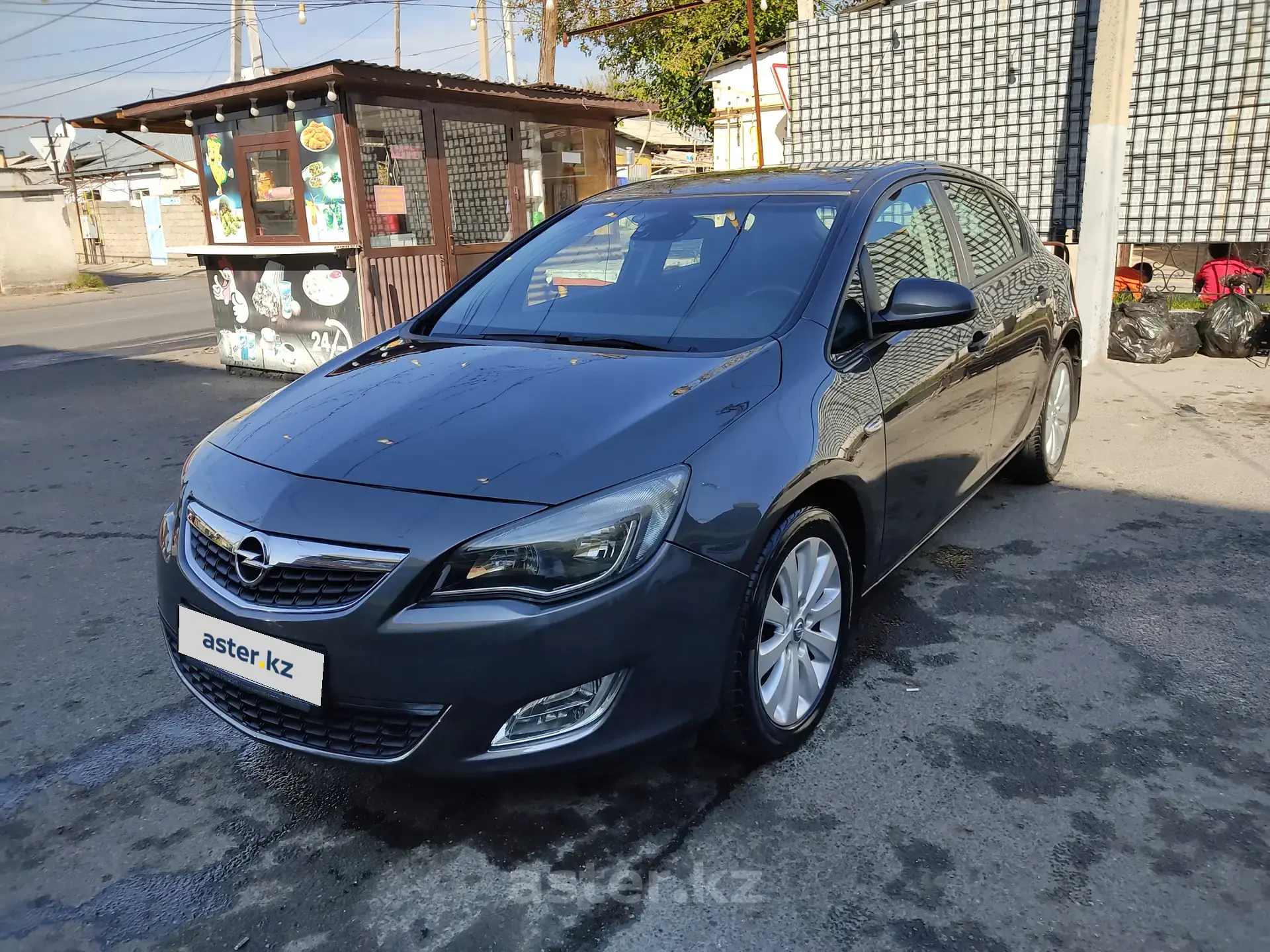 Opel Astra 2011