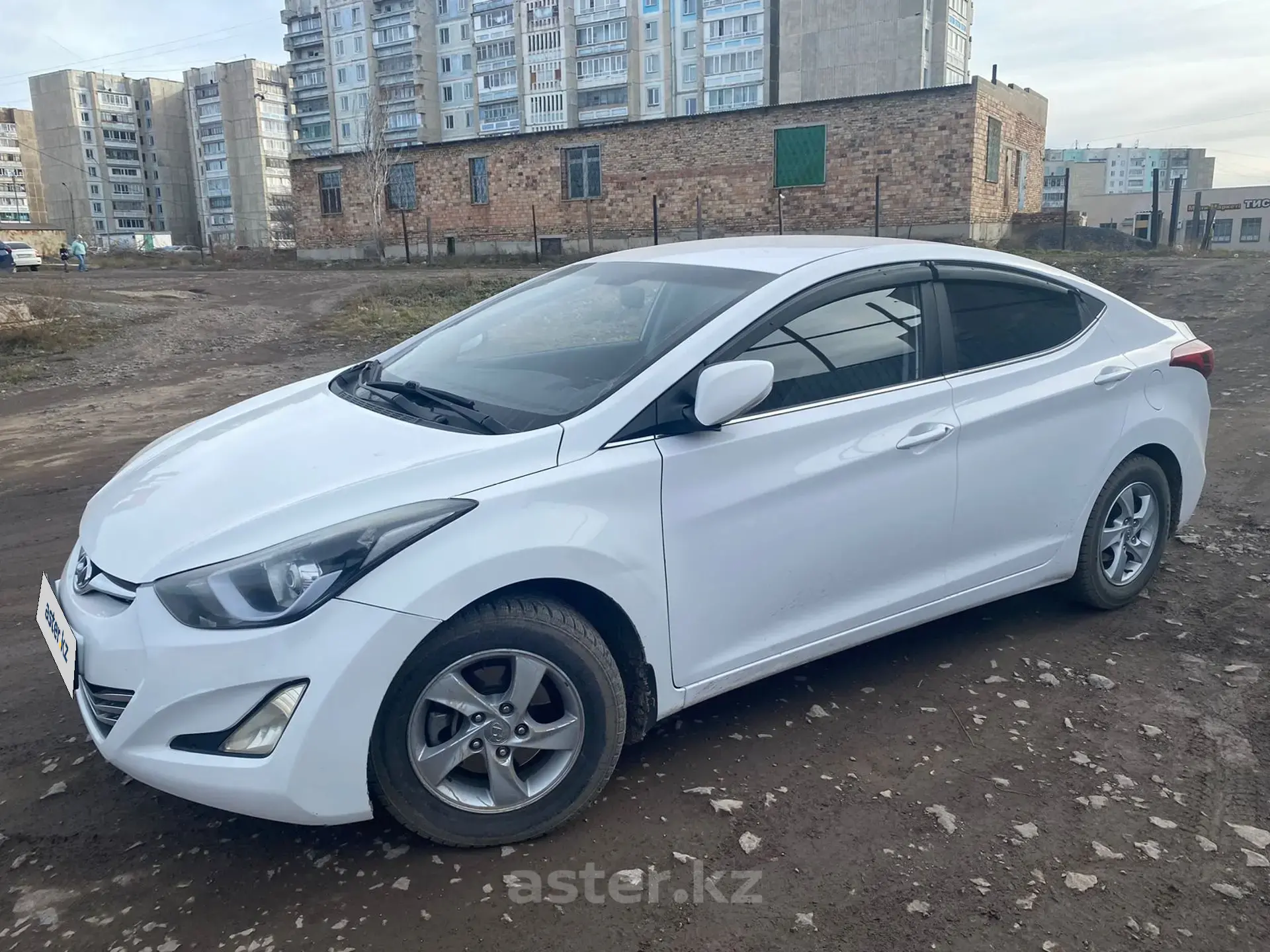 Hyundai Elantra 2013