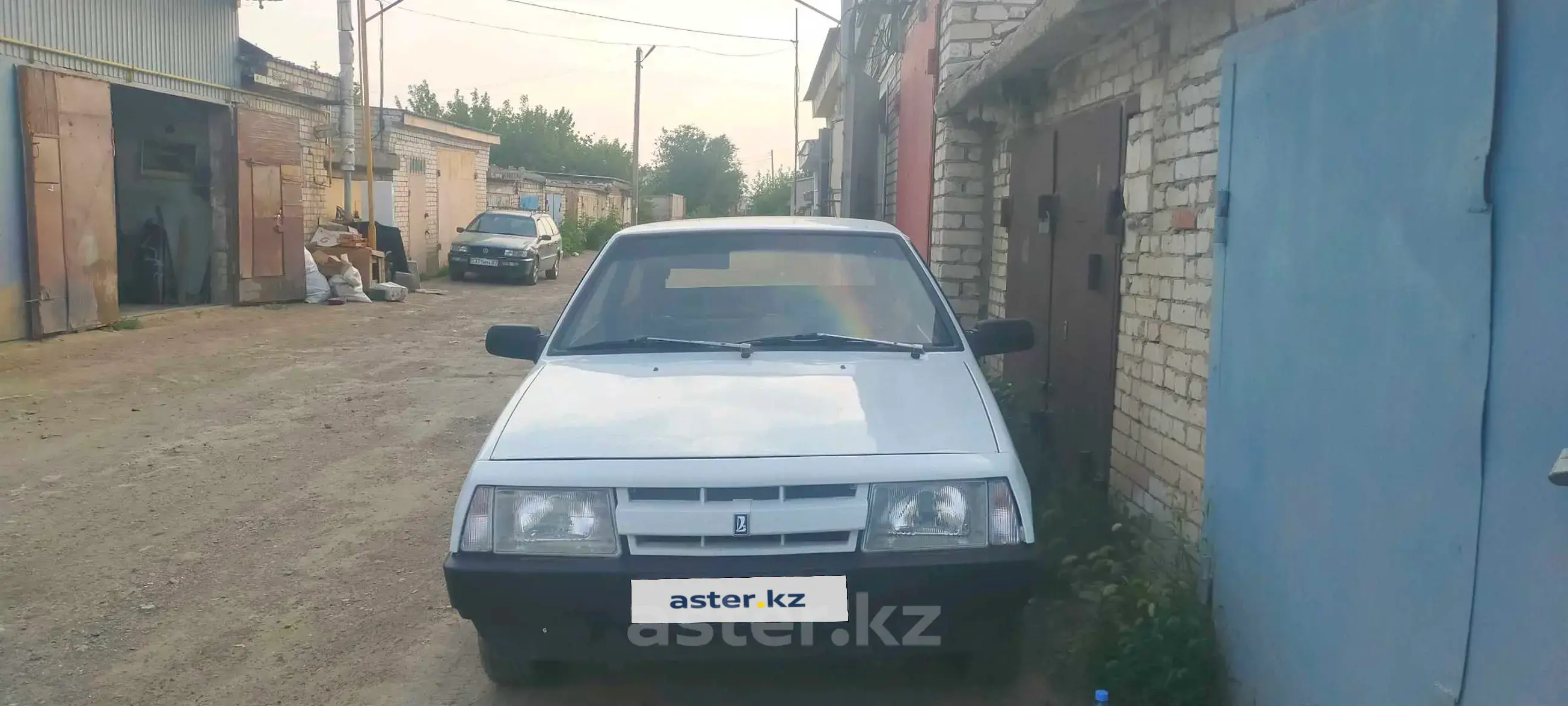 LADA (ВАЗ) 2108 1990