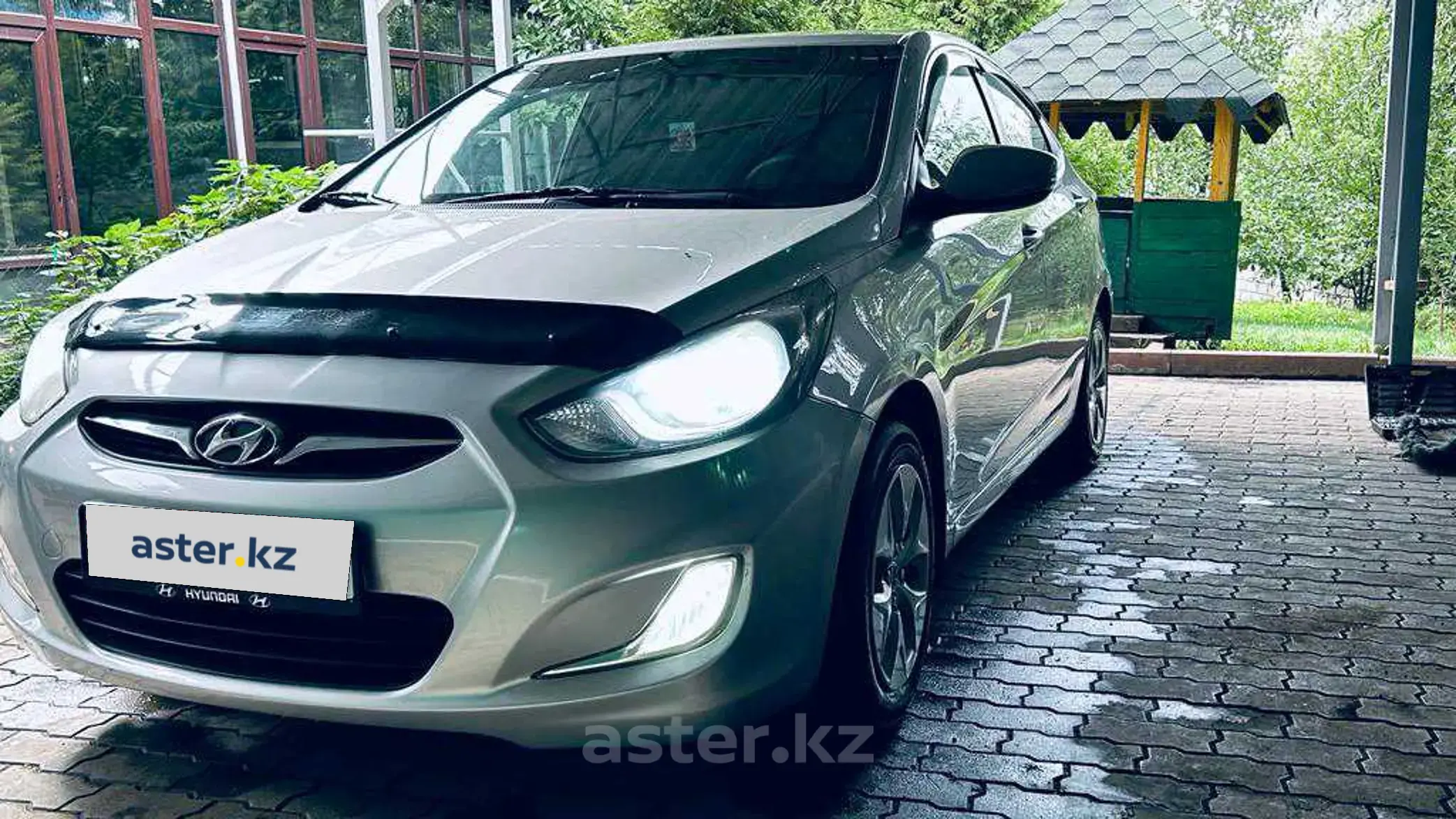 Hyundai Accent 2012