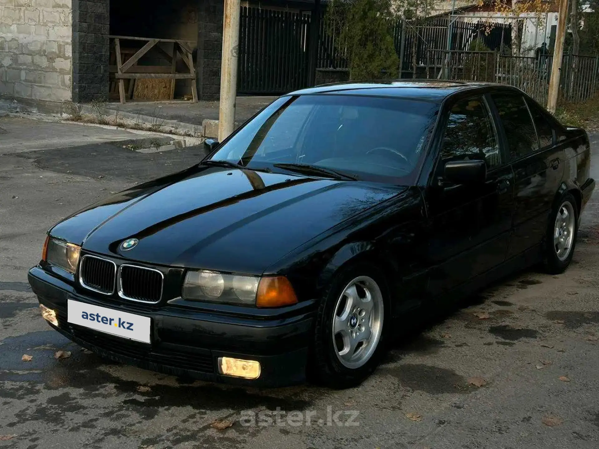 BMW 3 серии 1992