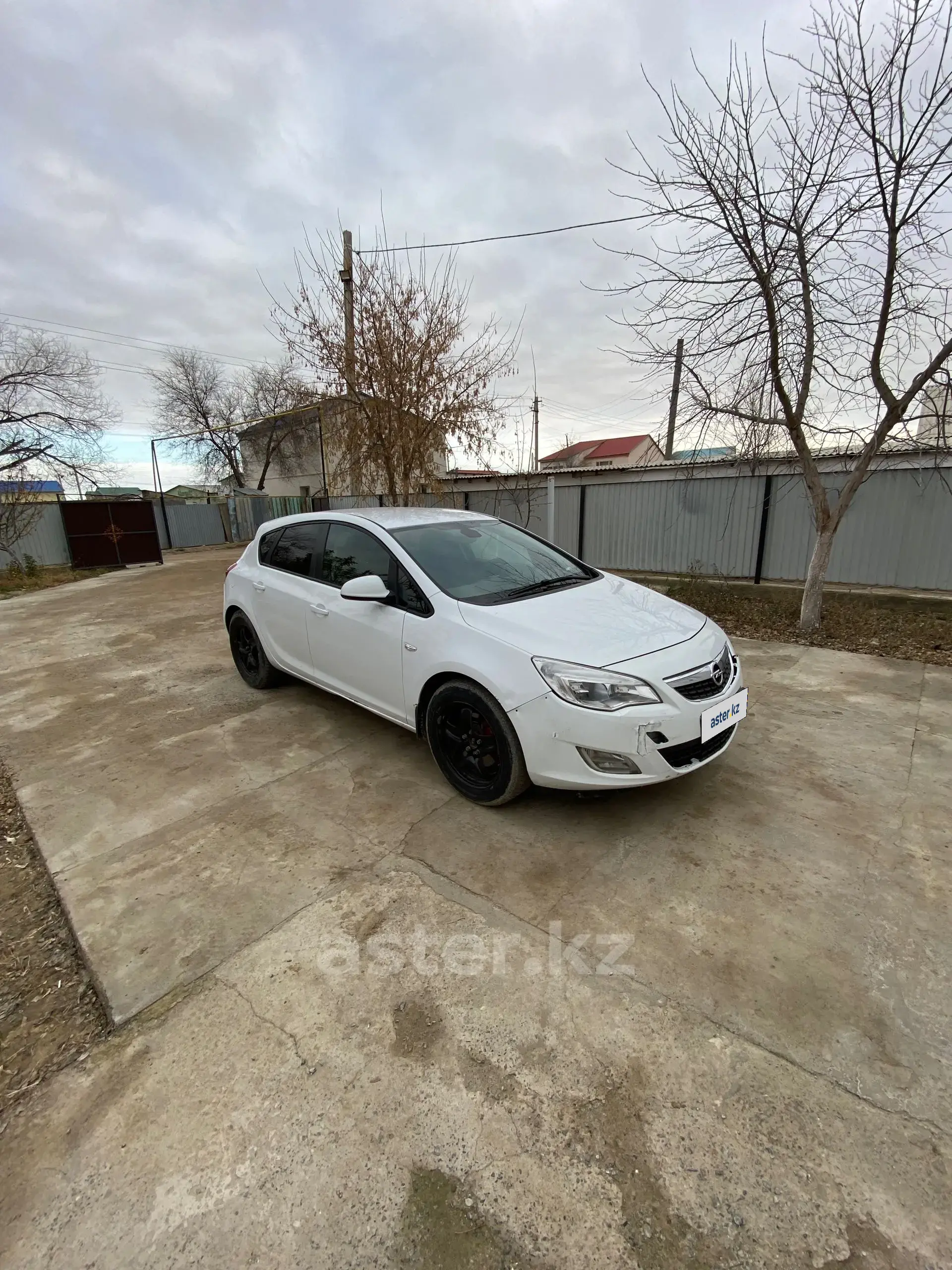 Opel Astra 2011