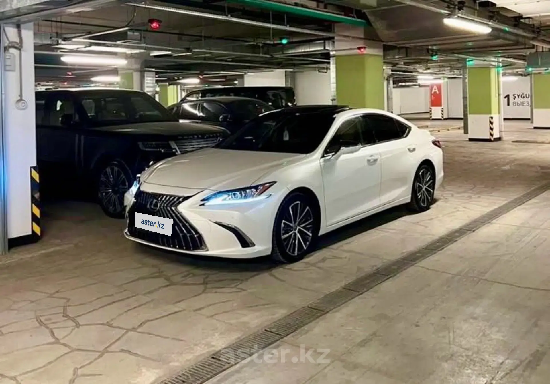 Lexus ES 2022