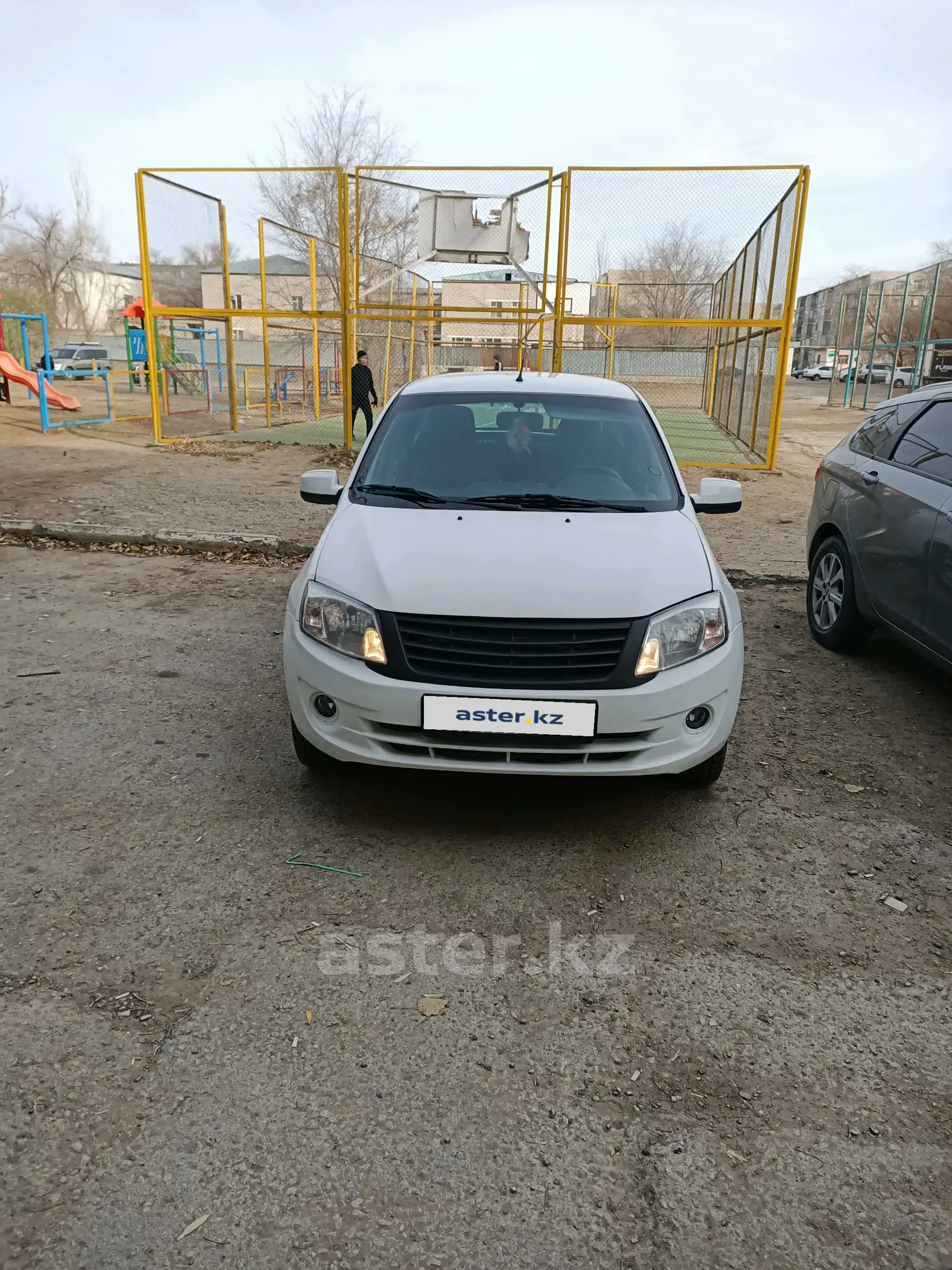 LADA (ВАЗ) Granta 2013