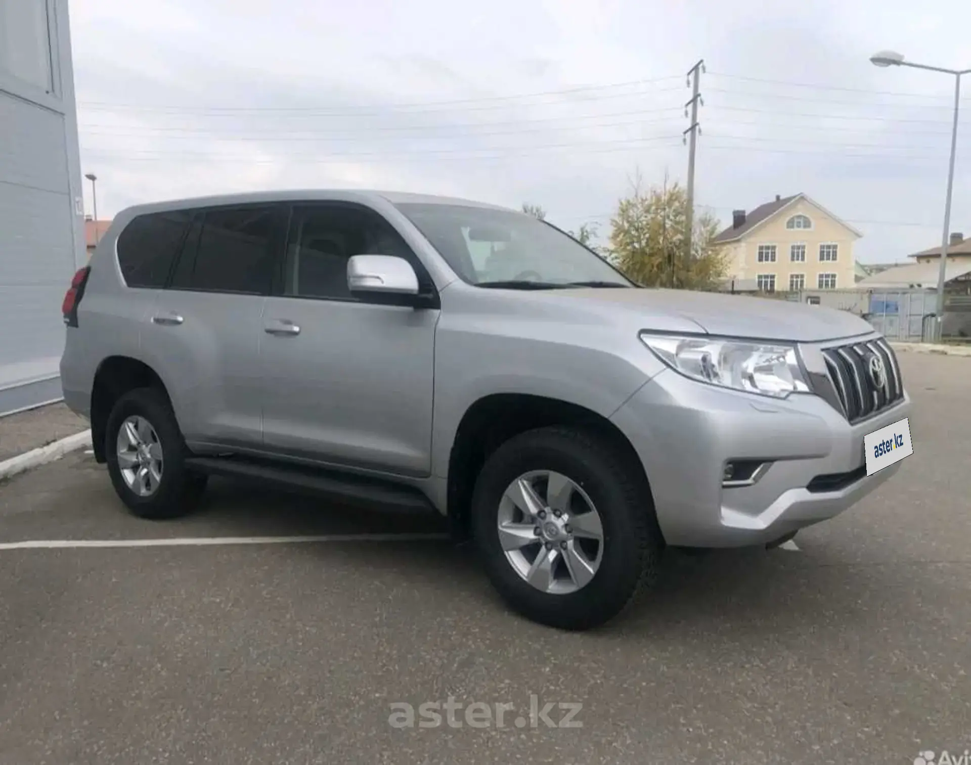 Toyota Land Cruiser Prado 2019