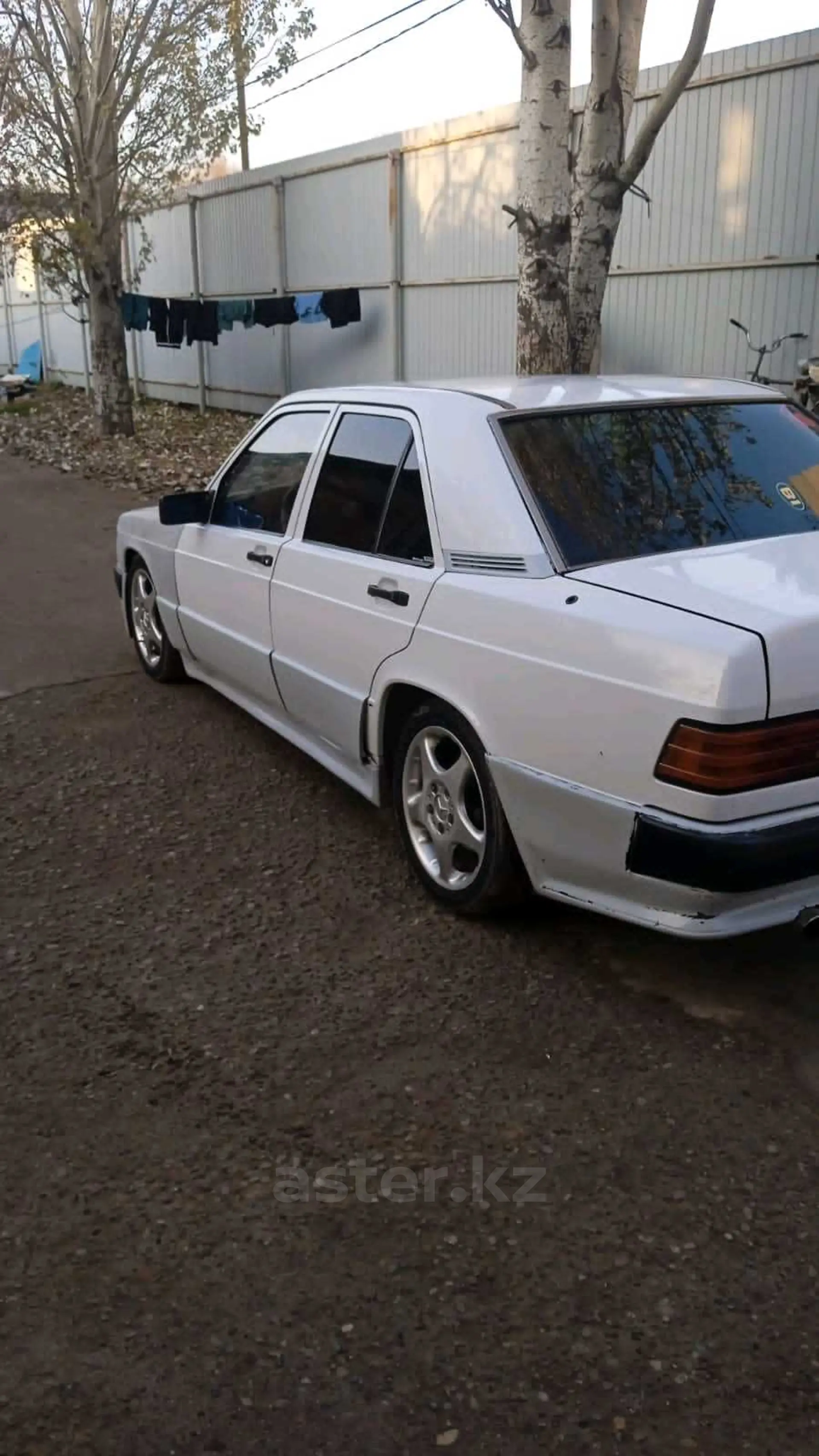 Mercedes-Benz 190 (W201) 1990