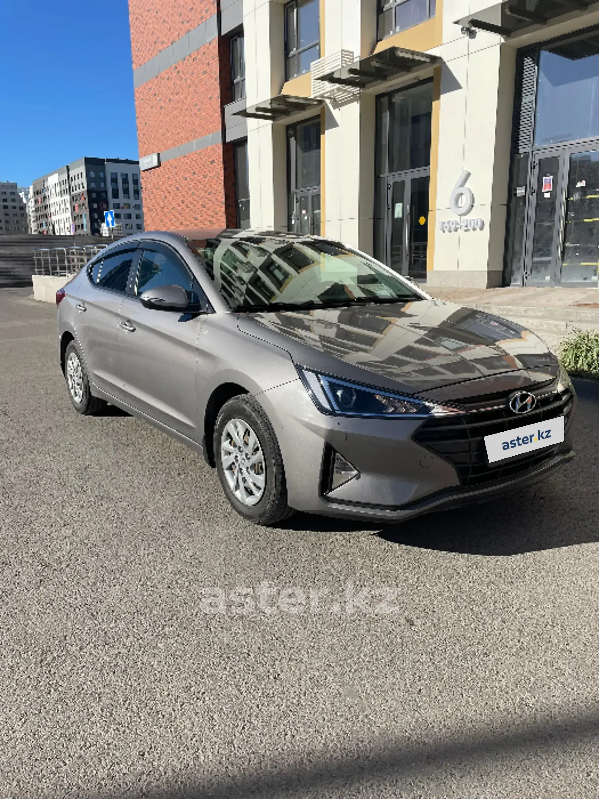 Hyundai Elantra 2019