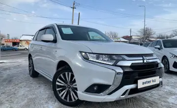 Mitsubishi Outlander 2022 года за 14 390 000 тг. в Шымкент фото 1