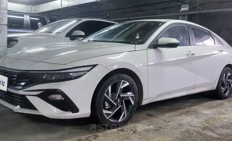 Hyundai Elantra 2023 года за 8 750 000 тг. в Алматы