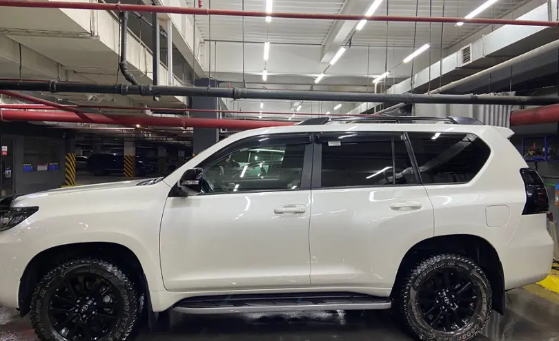 Toyota Land Cruiser Prado 2021 года за 35 500 000 тг. в Астана фото 4