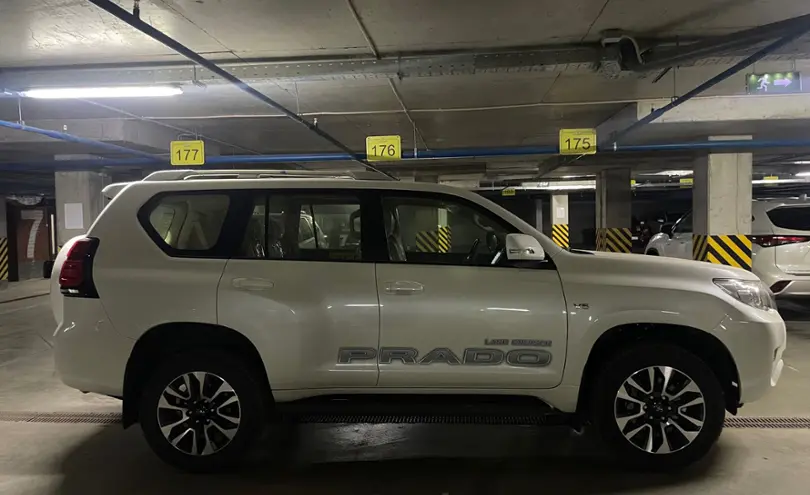 Toyota Land Cruiser Prado 2022 года за 35 000 000 тг. в Астана фото 4