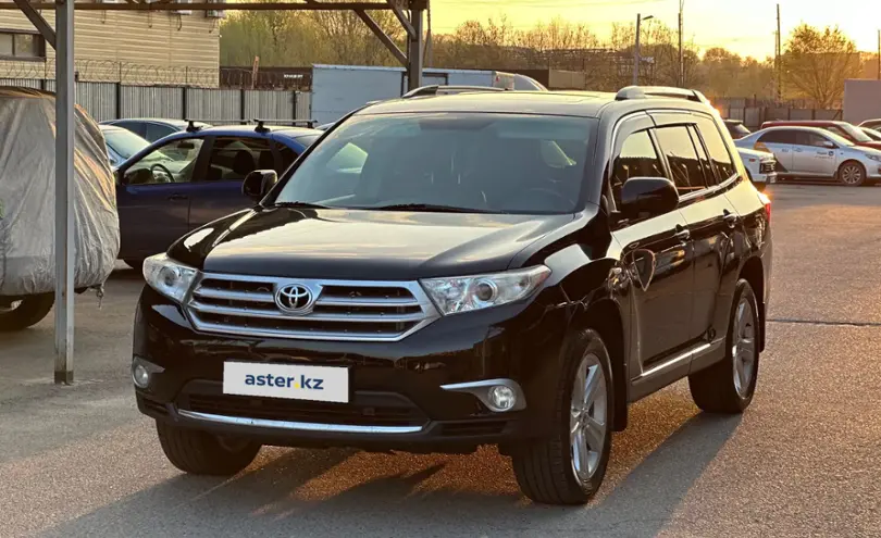Toyota Highlander 2012 года за 15 400 000 тг. в Алматы