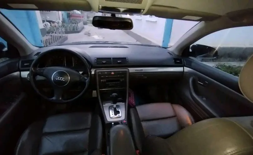 Audi A4 2003 года за 3 800 000 тг. в Шымкент