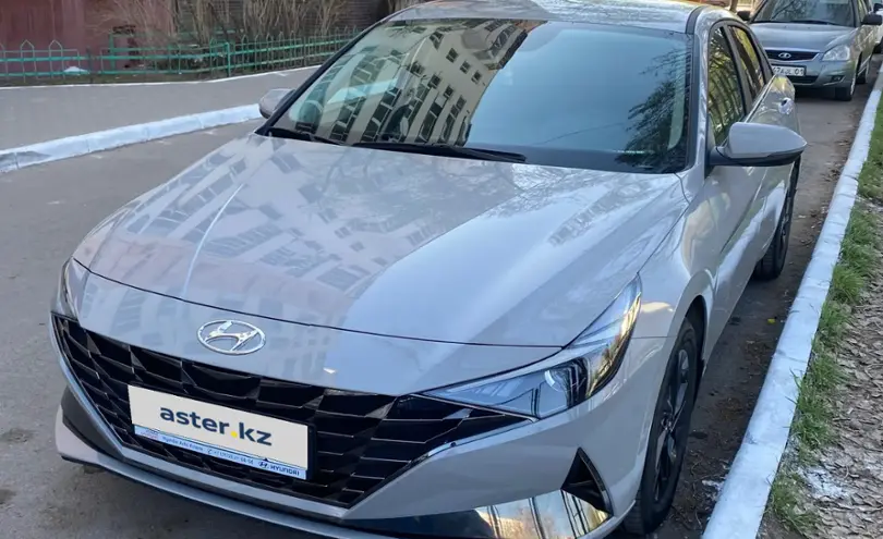Hyundai Elantra 2022 года за 12 200 000 тг. в Астана
