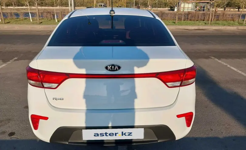 Kia Rio 2019 года за 8 000 000 тг. в Астана фото 4